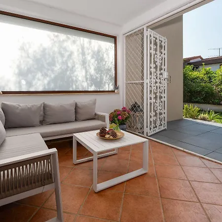 Exquisites Mit Privatem Garten, Liegen, Kinderstuhl, Waschmaschine - Nur 700 Meter Zum 펜션 *